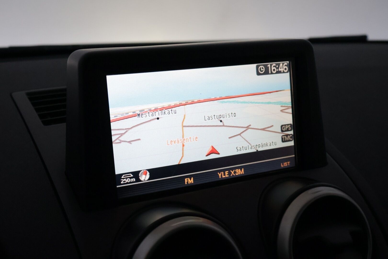 Nissan Qashqai+2 2009 2,0dCi DPF Tekna 6MT 4WD - YritysOutlet - Myydään vain yrityksille - Huippu hyvä huoltohistoria / 7-Paikkainen / Nahkapenkit! 