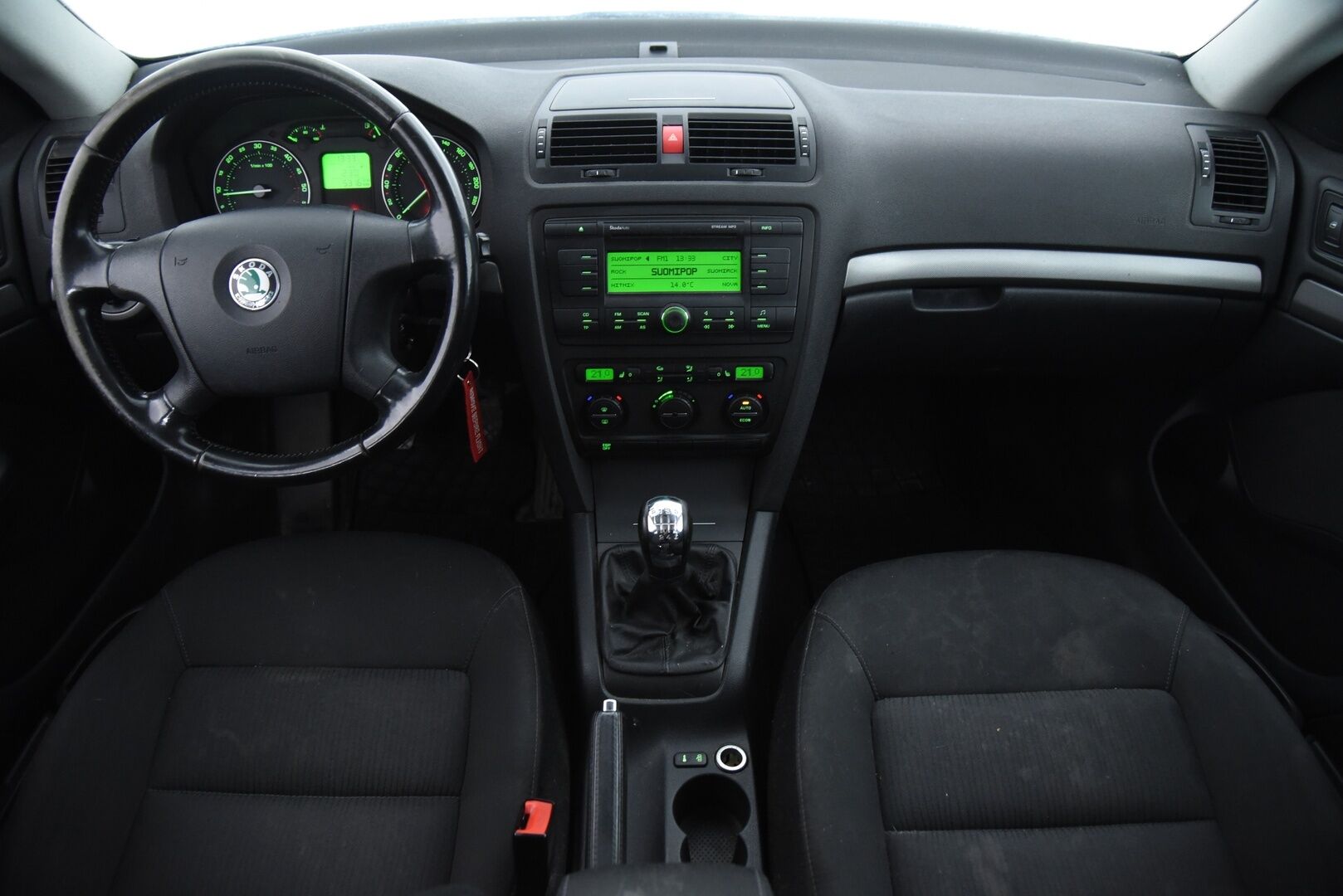 Skoda Octavia 2008 Combi 2,0 TDI Elegance / Myydään huutokaupat.com:ssa! - MYYDÄÄN VAIN HUUTOKAUPAT.COM:SSA!