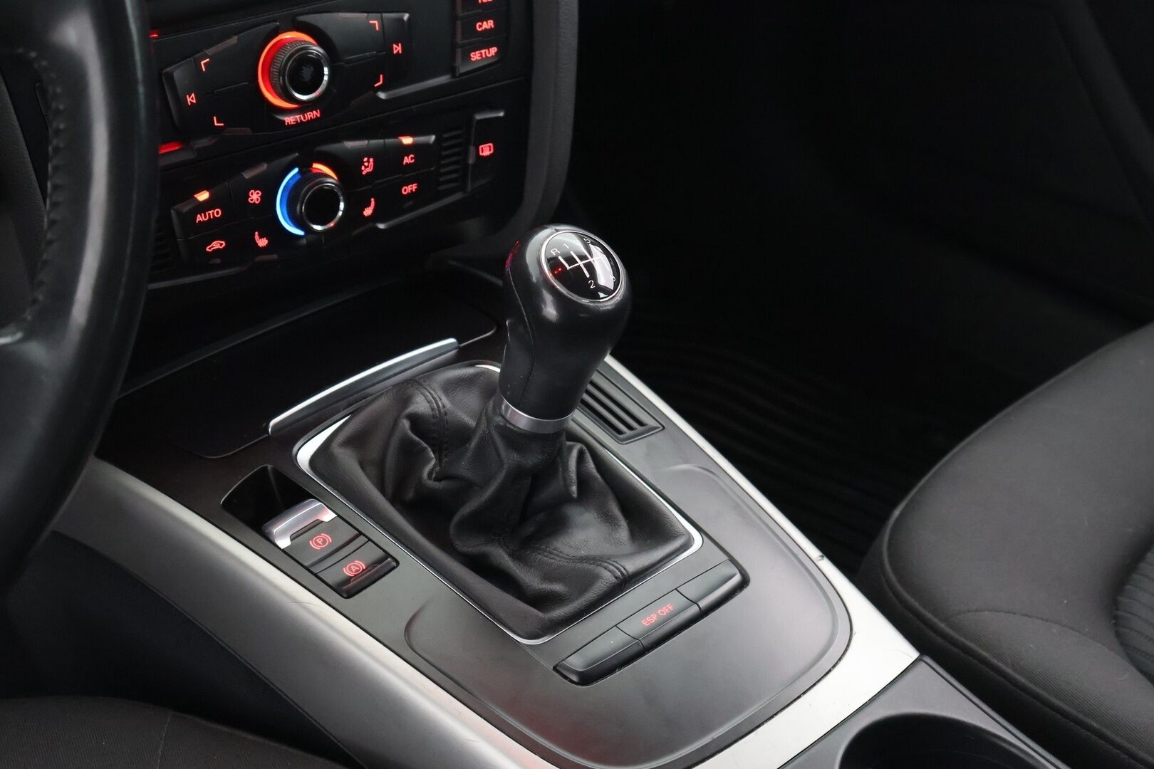 Audi A4 2009 Avant 1,8 TFSI Business / 2.Om. Suomi-auto / Vuoden leima / Xenon / 2x renkaat - YritysOutlet - Myydään vain yrityksille - Laadukkaat renkaat! Seuraava katsastus -03/27!