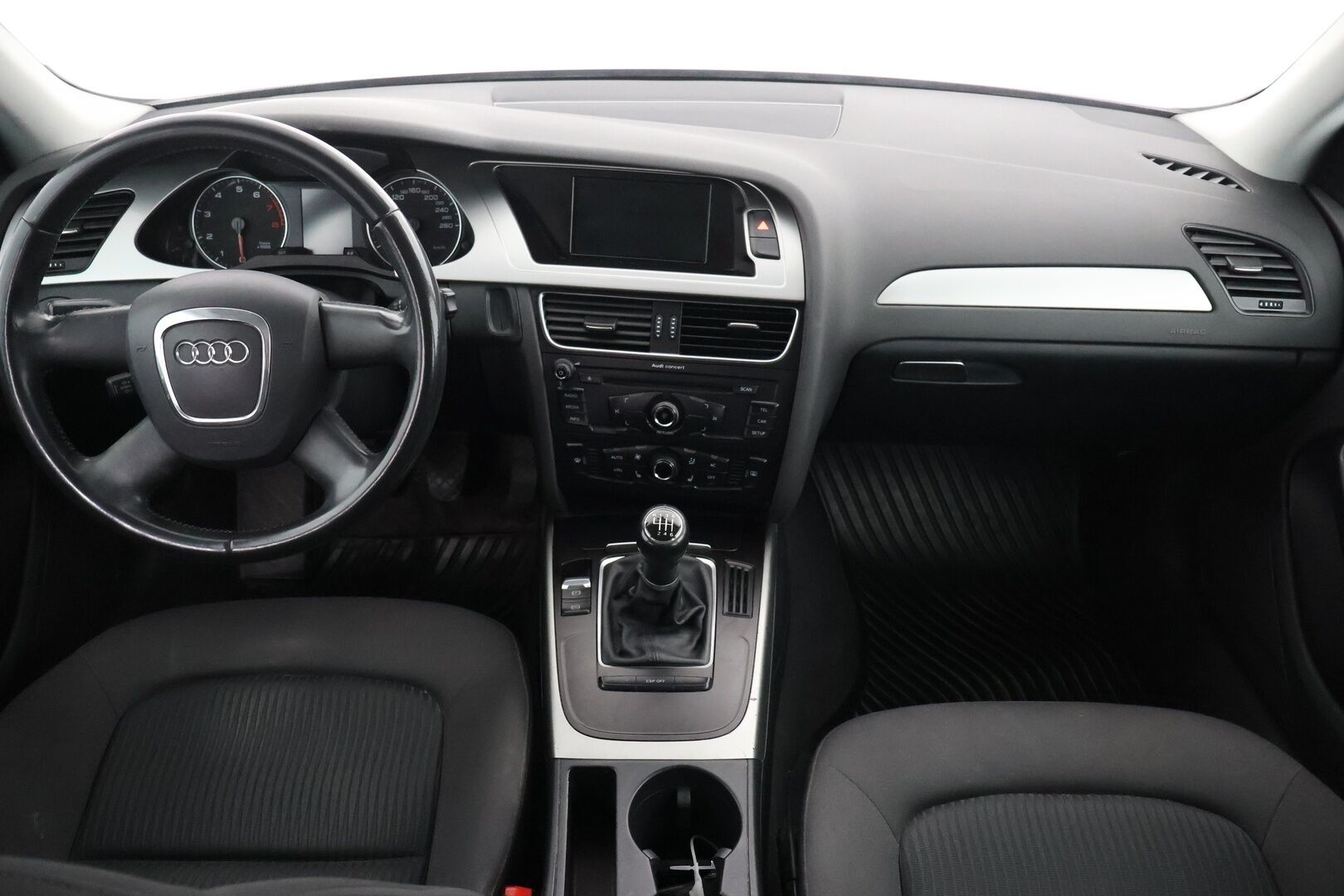 Audi A4 2009 Avant 1,8 TFSI Business / 2.Om. Suomi-auto / Vuoden leima / Xenon / 2x renkaat - YritysOutlet - Myydään vain yrityksille - Laadukkaat renkaat! Seuraava katsastus -03/27!