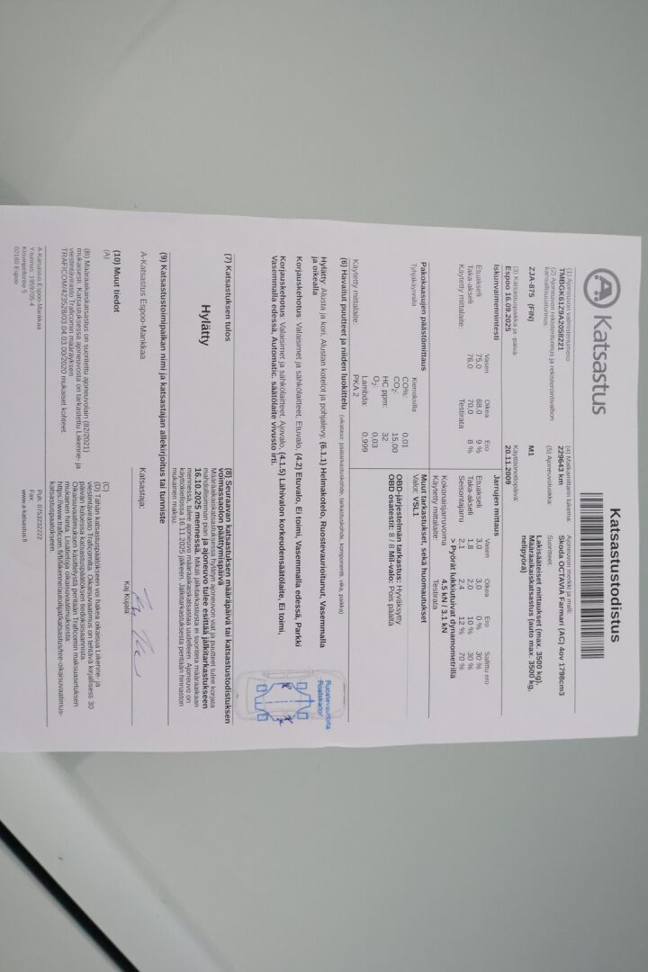 Skoda Octavia 2009 Combi 1,8 TSI Elegance *YritysOutlet - Myydään vain yrityksille* / Kahdet renkaat / Vuoden leima / Helmat Ruoste korjattu ja suojattu - *YritysOutlet - Myydään vain yrityksille* / Kahdet renkaat / Vuoden leima / Helmat Ruoste korjattu ja suojattu
