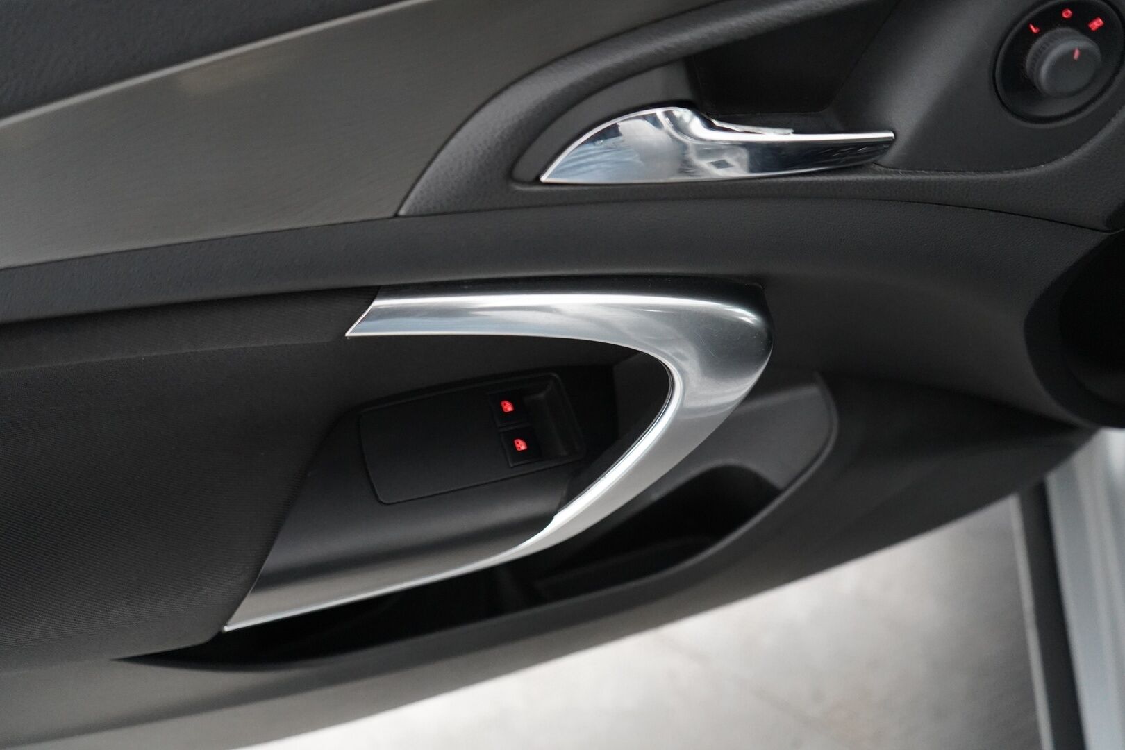 Opel Insignia 2012 5-ov Pro 1,4 Turbo ecoFLEX Start/Stop 103kW MT6 * Vakkari / Tutkat / Penkinlämmittimet / Lohko / Autom. Ilmastointi * - Suomi-auto / Kahdet renkaat / Kattava huoltohistoria!