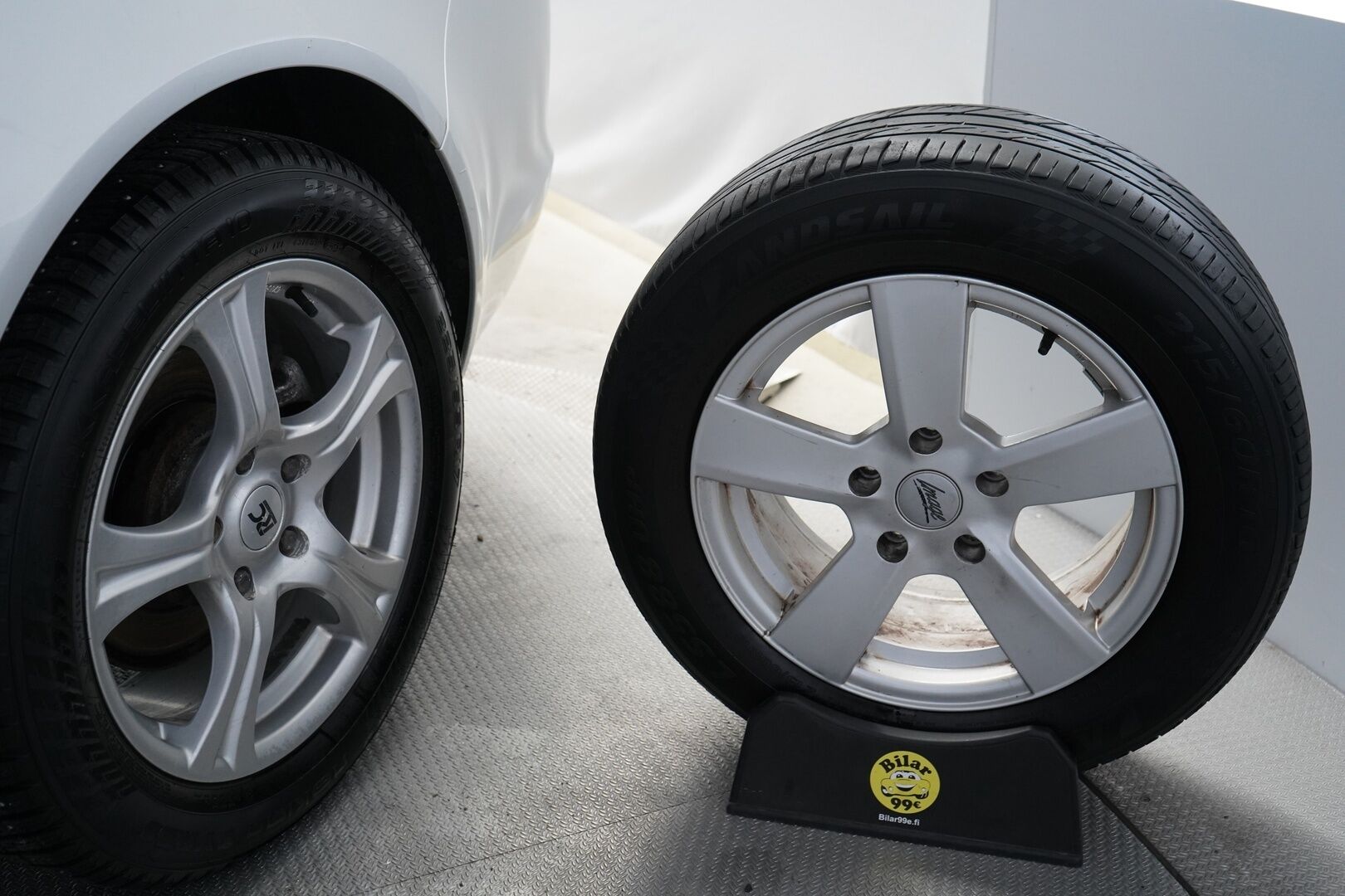 Opel Insignia 2012 5-ov Pro 1,4 Turbo ecoFLEX Start/Stop 103kW MT6 * Vakkari / Tutkat / Penkinlämmittimet / Lohko / Autom. Ilmastointi * - Suomi-auto / Kahdet renkaat / Kattava huoltohistoria!