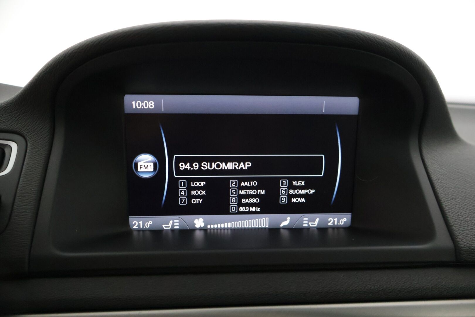 Volvo V70 2012 D3 Summum S/S aut * Keylessgo / Nahat muistilla / Webasto / Koukku / Navi / Tutkat * - *Suomi-auto / Hyvin huollettu / 2x renkaat ja vanteet *
