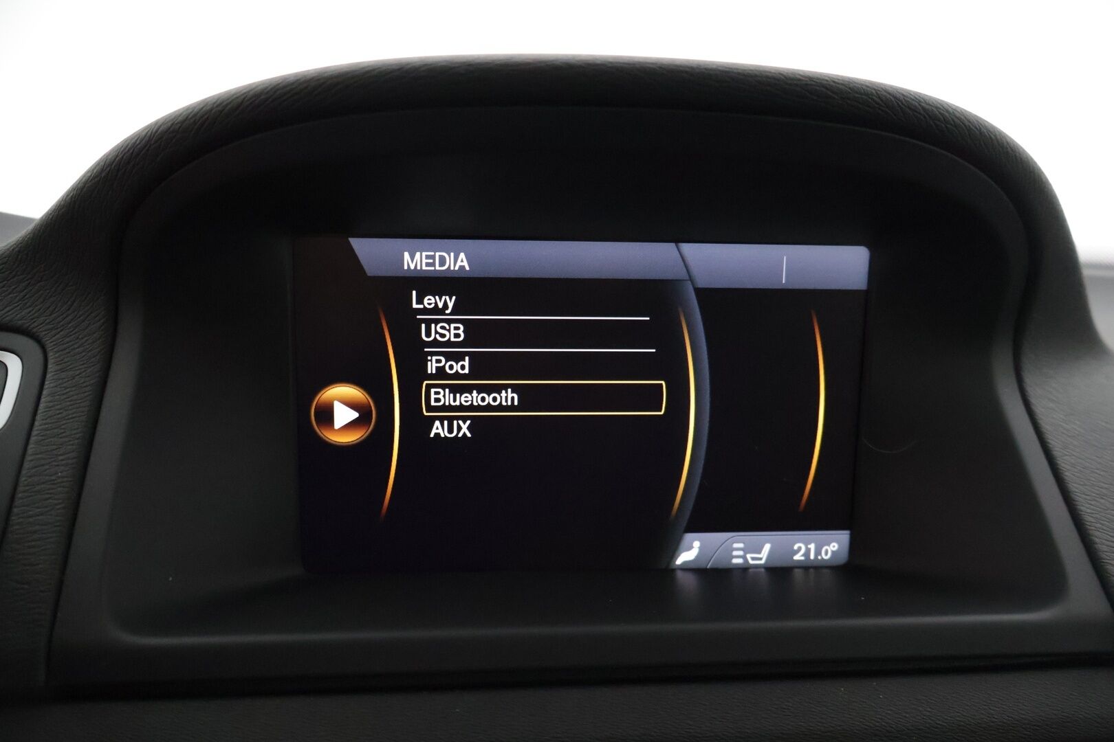 Volvo V70 2012 D3 Summum S/S aut * Keylessgo / Nahat muistilla / Webasto / Koukku / Navi / Tutkat * - *Suomi-auto / Hyvin huollettu / 2x renkaat ja vanteet *