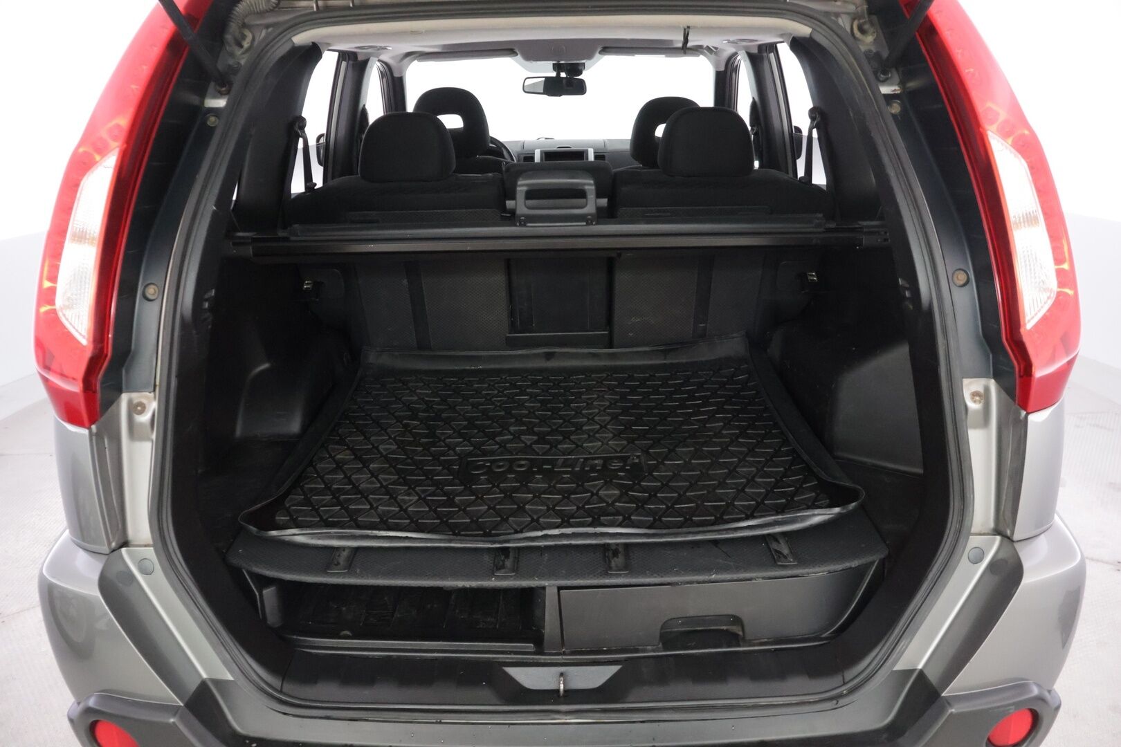 Nissan X-Trail 2012 2,0 dCi Low SE 6A/T 4x4 - 18" Alloy + Sunroof + RVC - *Suomi-auto | Lasikatto | Peruutuskamera | kytkettävä neliveto | 2x Renkaat & Vanteet | Rekisteröity pakettiautoksi*