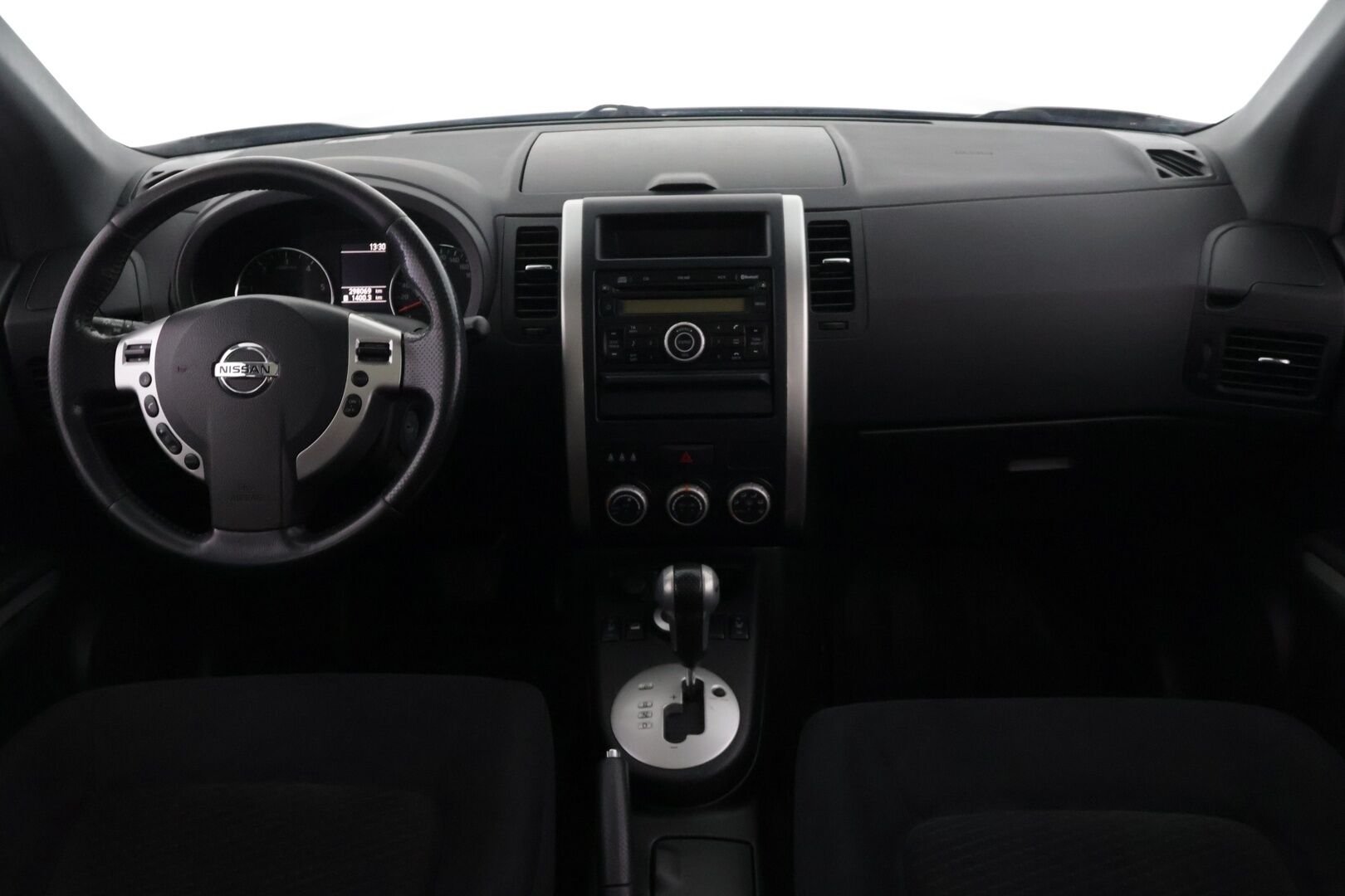 Nissan X-Trail 2012 2,0 dCi Low SE 6A/T 4x4 - 18" Alloy + Sunroof + RVC - *Suomi-auto | Lasikatto | Peruutuskamera | kytkettävä neliveto | 2x Renkaat & Vanteet | Rekisteröity pakettiautoksi*