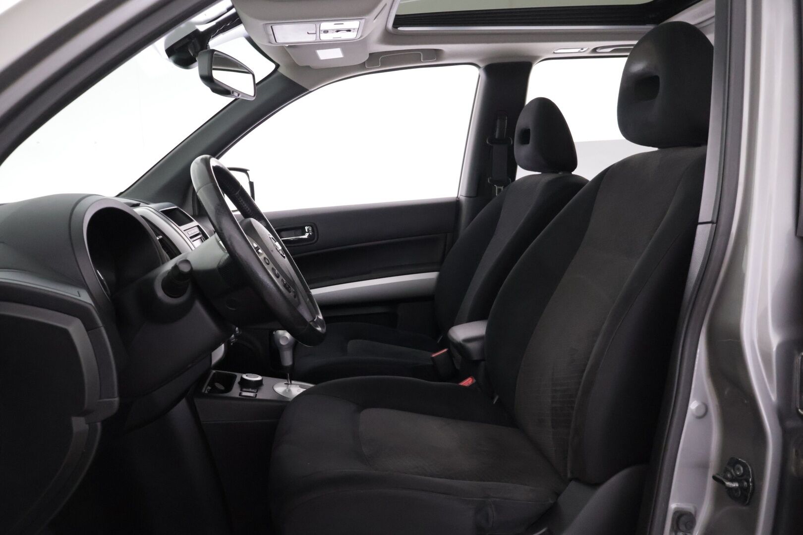Nissan X-Trail 2012 2,0 dCi Low SE 6A/T 4x4 - 18" Alloy + Sunroof + RVC - *Suomi-auto | Lasikatto | Peruutuskamera | kytkettävä neliveto | 2x Renkaat & Vanteet | Rekisteröity pakettiautoksi*