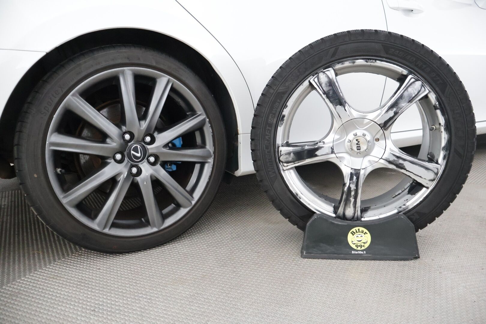 Lexus GS 2012 450h Hybrid A F Sport - Juuri vaihdettu etuiskarit! / Nelipyöräohjaus / HUD *