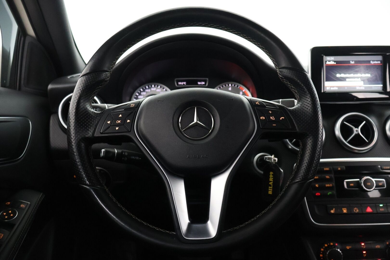 Mercedes-Benz A 2013 200 CDI BE A Premium Business - Webasto | Koukku | Sporttipenkit | P.Tutkat | Puolinahat | Bi-Xenon | Vakkari