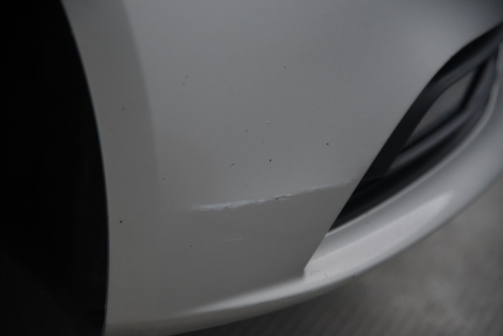 Audi A4 2013 Sedan Pro Business 1,8 TFSI 88 kW multitronic / Myydään huutokaupat.com:issa!