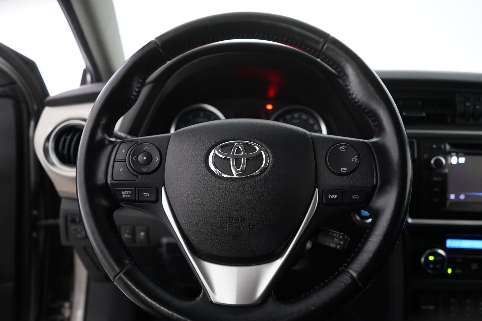 Toyota Auris 2013 1.6 Valvematic Comfort 5ov *Lohko / Kamera / Vakkari / Tutkat / Metalliväri* - Suomi-auto / Juuri katsastettu / Huolto tehty 3/25