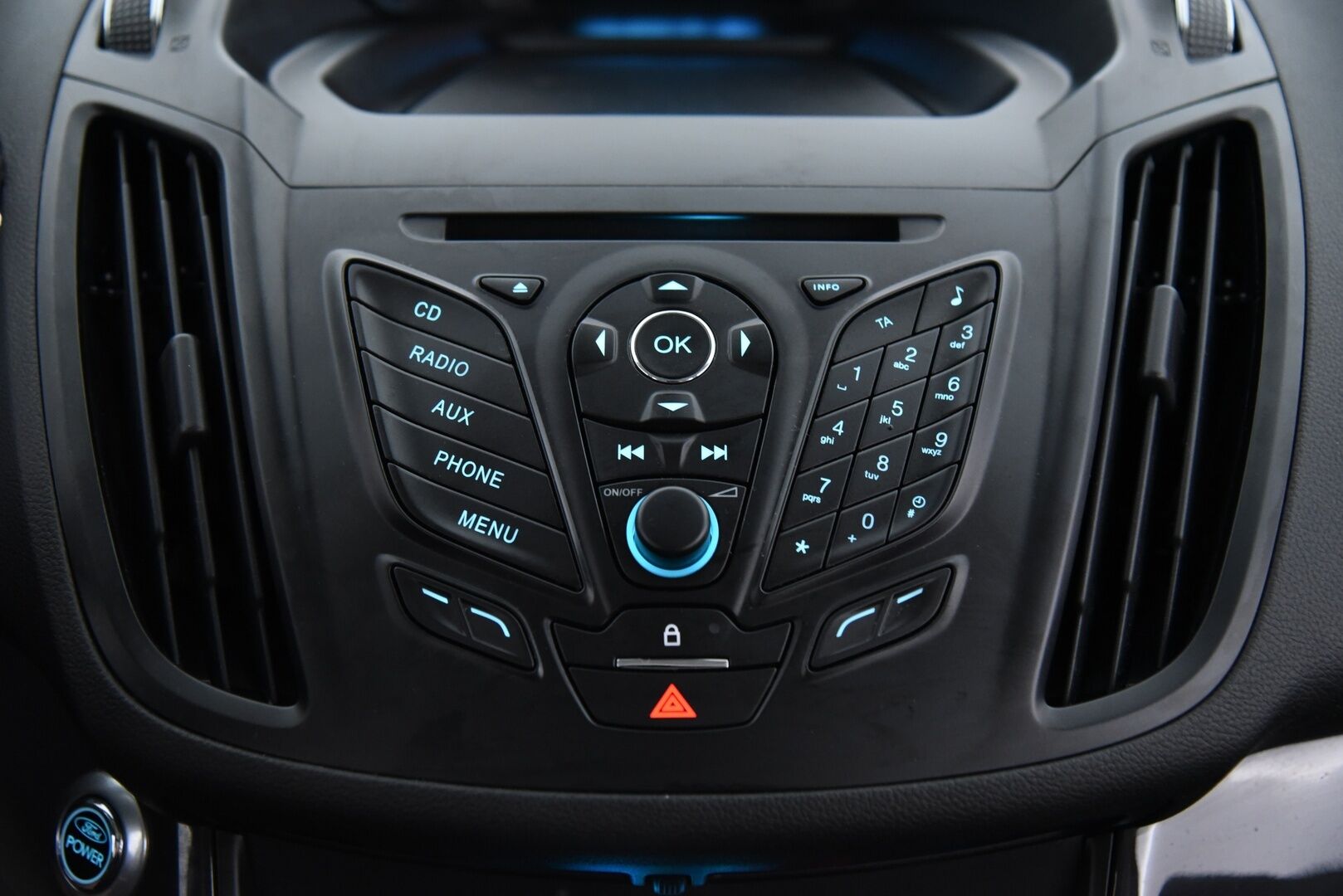 Ford Kuga 2013 1,6 EcoBoost 180 hv AWD Titanium / Suomi-Auto / Vakkari / Panorama / Vetokoukku - Xenon / P.tutka