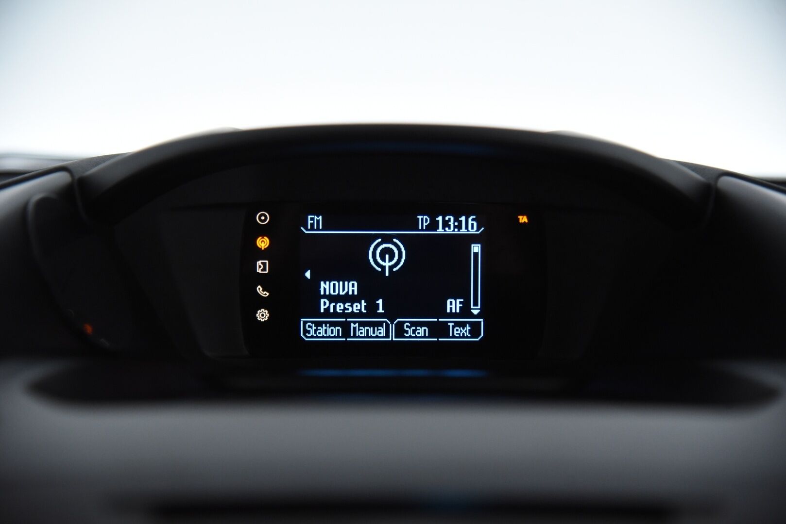 Ford Kuga 2013 1,6 EcoBoost 180 hv AWD Titanium / Suomi-Auto / Vakkari / Panorama / Vetokoukku - Xenon / P.tutka