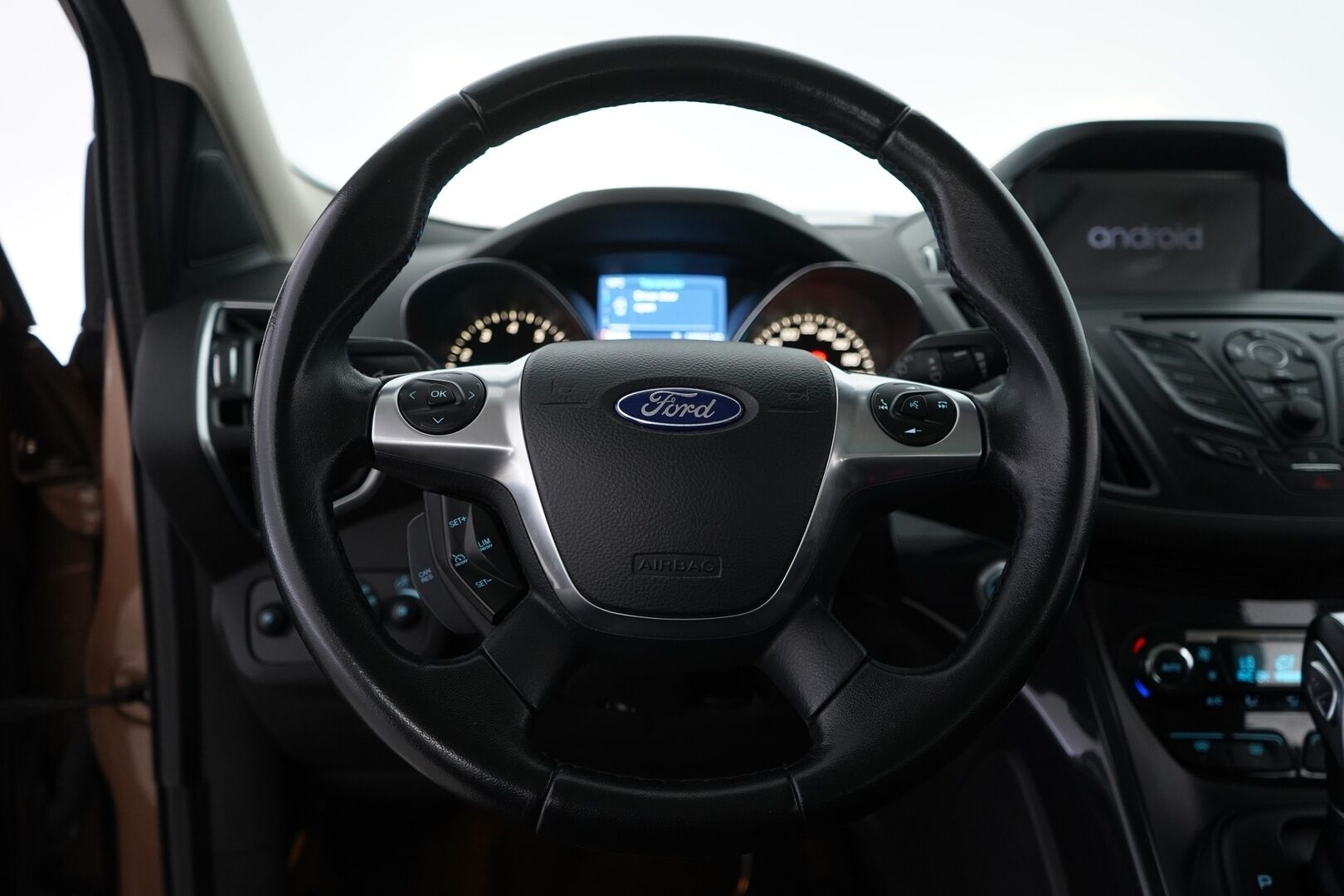 Ford Kuga 2013 1,6 EcoBoost 180 hv Automaatti AWD Titanium - Lohko | Koukku | Puolinahat | Panorama | Suomi-auto | Viimeisin huolto 04/26 | Kahdet vanteet