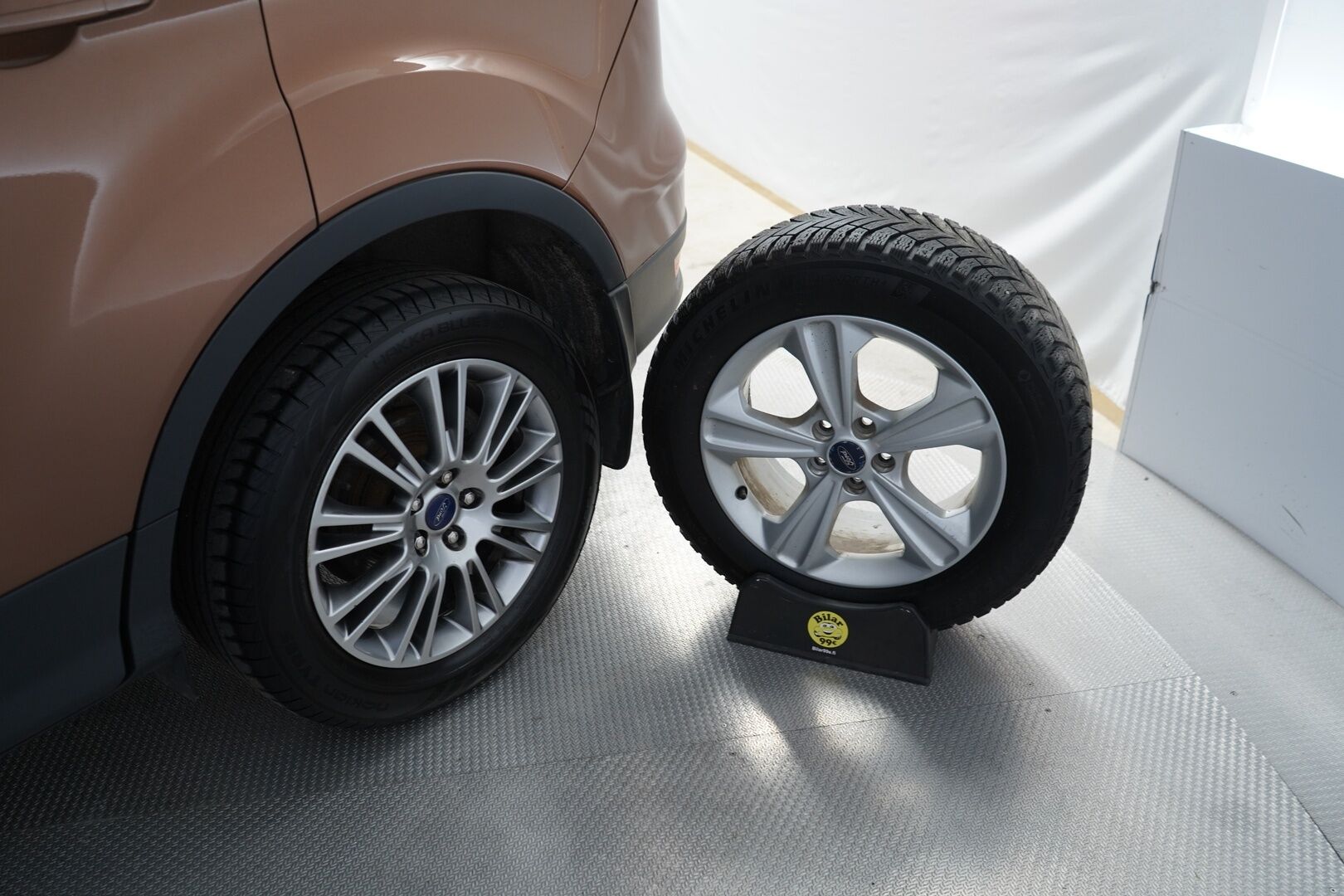 Ford Kuga 2013 1,6 EcoBoost 180 hv Automaatti AWD Titanium - Lohko | Koukku | Puolinahat | Panorama | Suomi-auto | Viimeisin huolto 04/26 | Kahdet vanteet