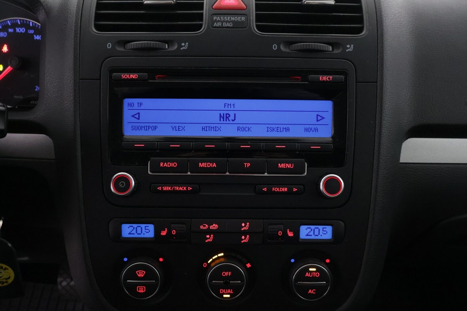 Volkswagen Golf 2009 Variant Comfortline 1,4 118 kW TSI, DSG-autom. - YritysOutlet - Myydään vain yrityksille - *Suomi-auto / Lohkolämmitin sisäpistokkeella / Jakoketju vaihdettu / Helmoja massattu*