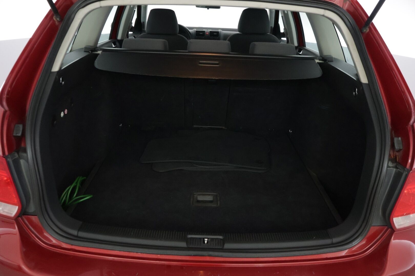 Volkswagen Golf 2009 Variant Comfortline 1,4 118 kW TSI, DSG-autom. - YritysOutlet - Myydään vain yrityksille - *Suomi-auto / Lohkolämmitin sisäpistokkeella / Jakoketju vaihdettu / Helmoja massattu*