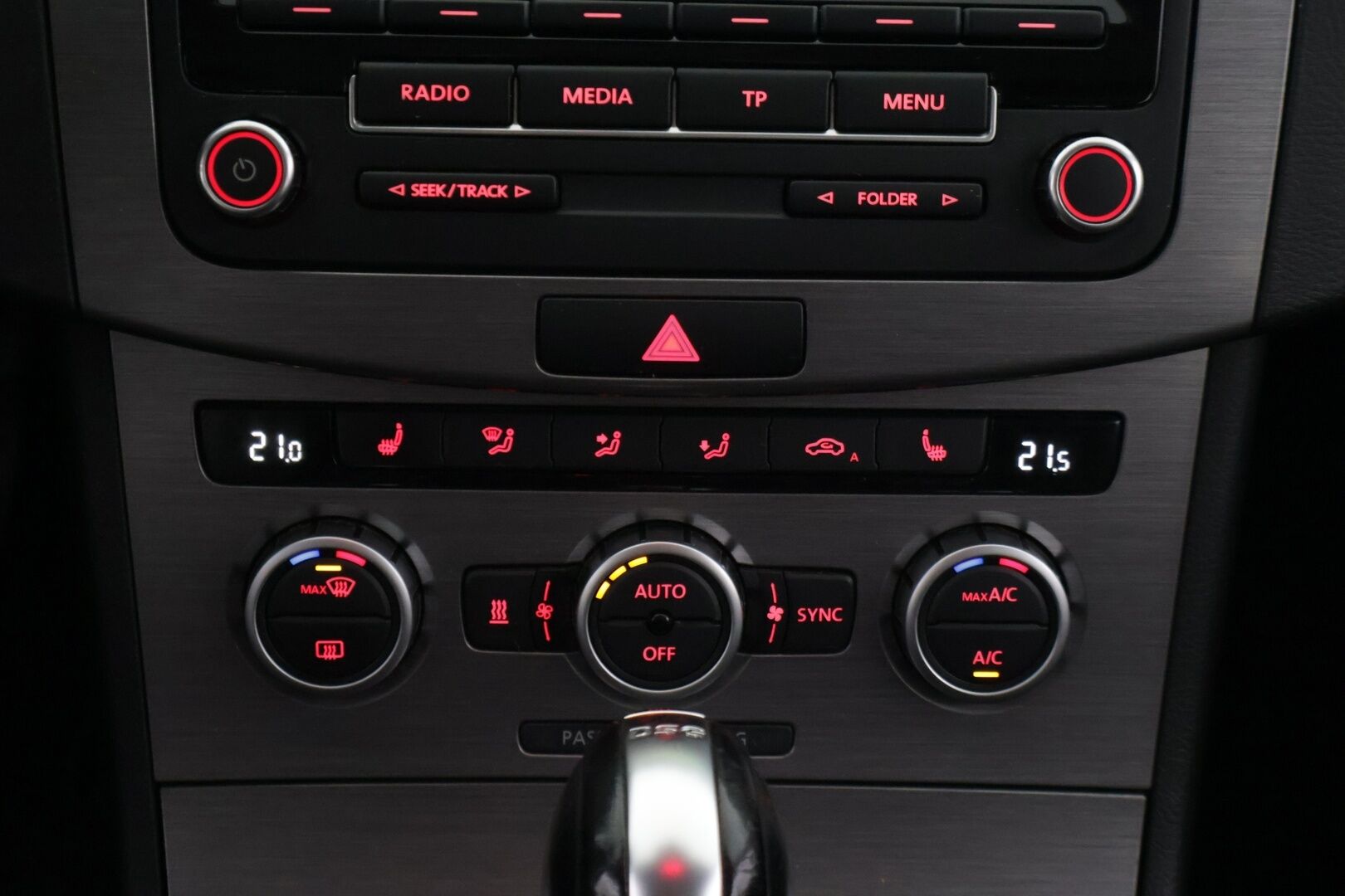 Volkswagen Passat 2013 Variant Comfortline 1,6 TDI 77 kW (105 hv) BlueMotion Technology DSG-automaatti *- YritysOutlet - Myydään vain yrityksille* - YritysOutlet - Myydään vain yrityksille