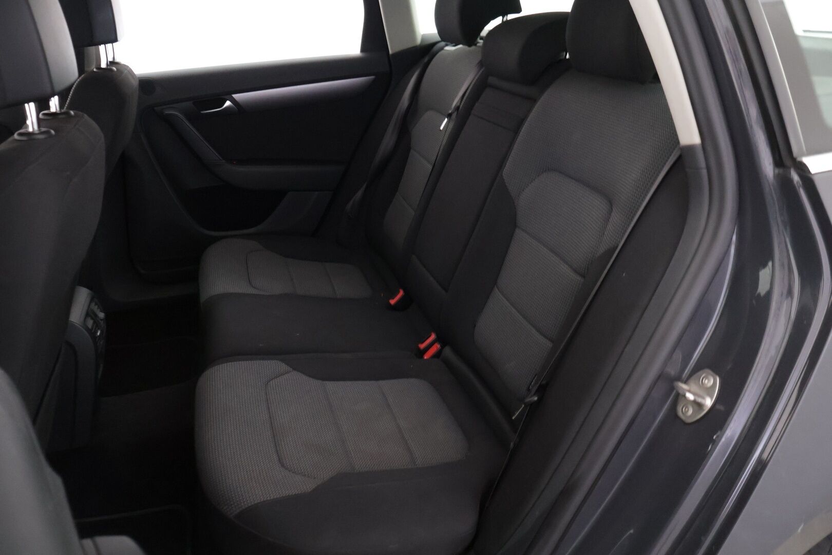 Volkswagen Passat 2013 Variant Comfortline 1,6 TDI 77 kW (105 hv) BlueMotion Technology DSG-automaatti *- YritysOutlet - Myydään vain yrityksille* - YritysOutlet - Myydään vain yrityksille