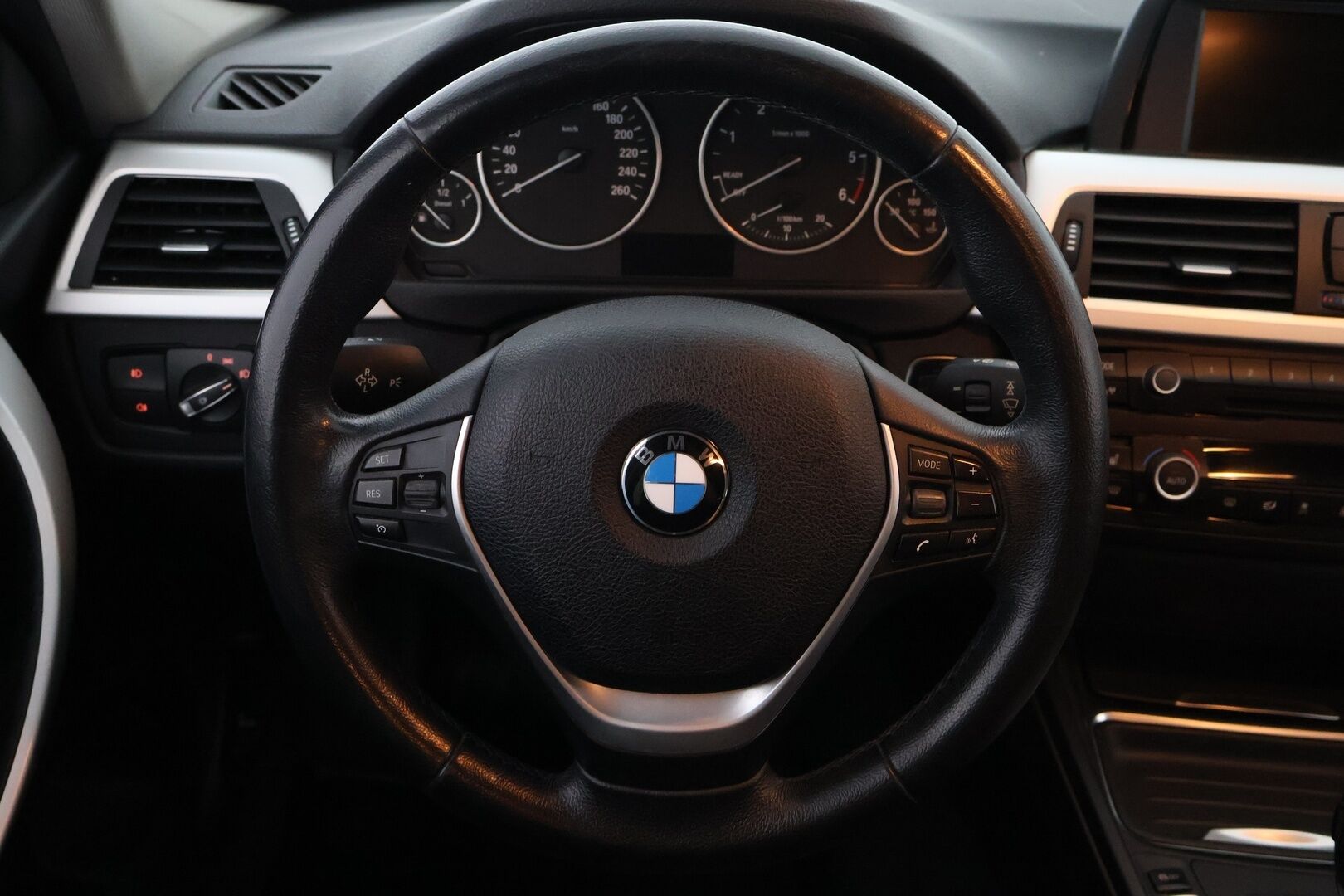 BMW 316 2013 TwinPower Turbo A F31 Touring Business Automatic