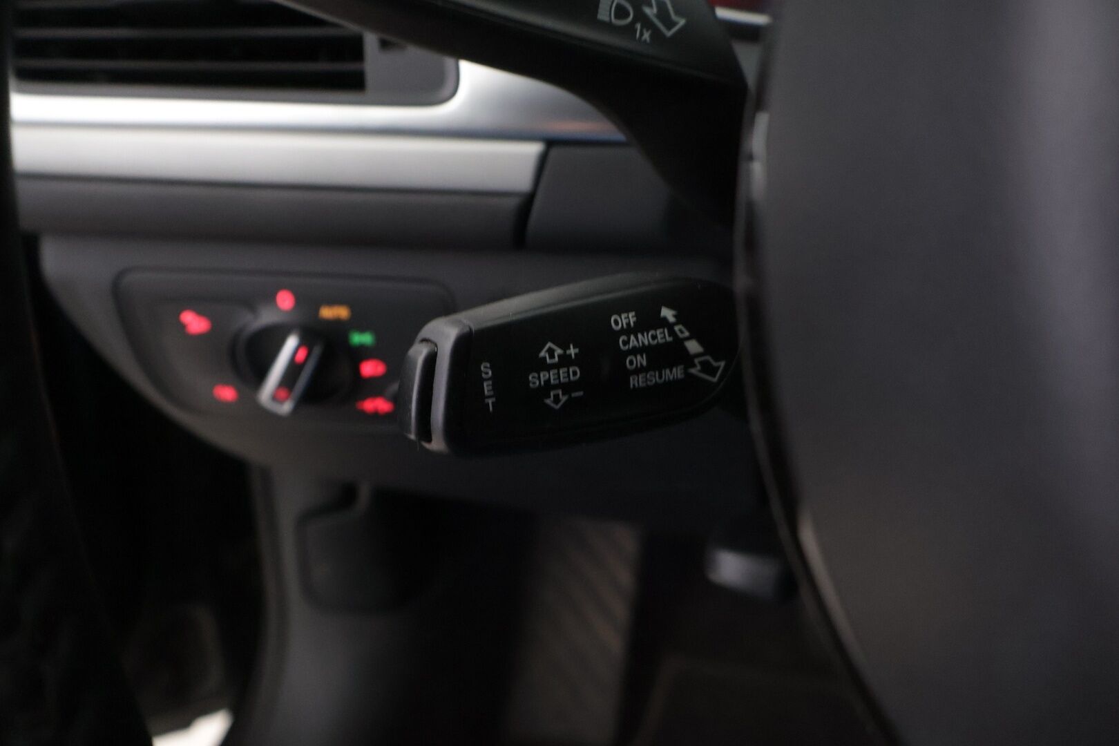 Audi A6 2012 Sedan 3,0 V6 TDI 180 kW quattro S tronic Start-Stop * YritysOutlet - Myydään vain yrityksille * - ** Webasto / Bose / Kattoluukku / Nahkasisusta / Navi / RS-Look **