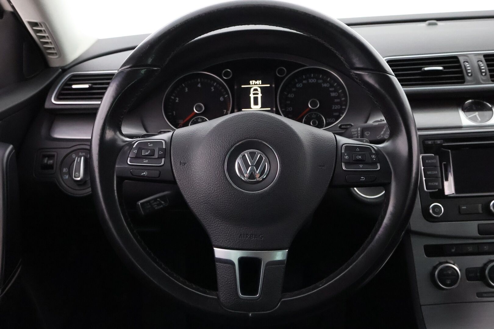 Volkswagen Passat 2014 Variant Comfortline Edition 40 1,4 TSI 90 kW (122 hv) BMT DSG-automaatti * MYYDÄÄN HUUTOKAUPAT.COM! * - * MYYDÄÄN HUUTOKAUPAT.COM! *
