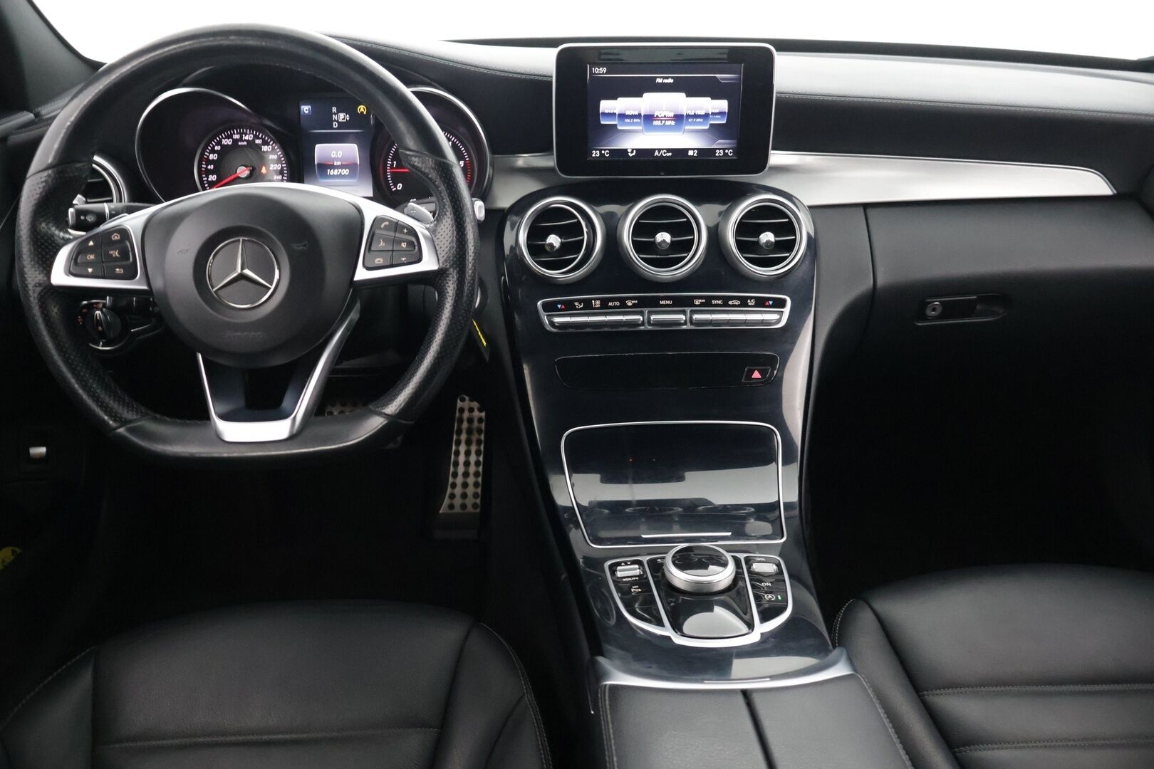 Mercedes-Benz C 2014 220 BlueTec Premium Business AMG Styling - Suomi-auto / ILS / Nahkasisusta / P-Tutkat