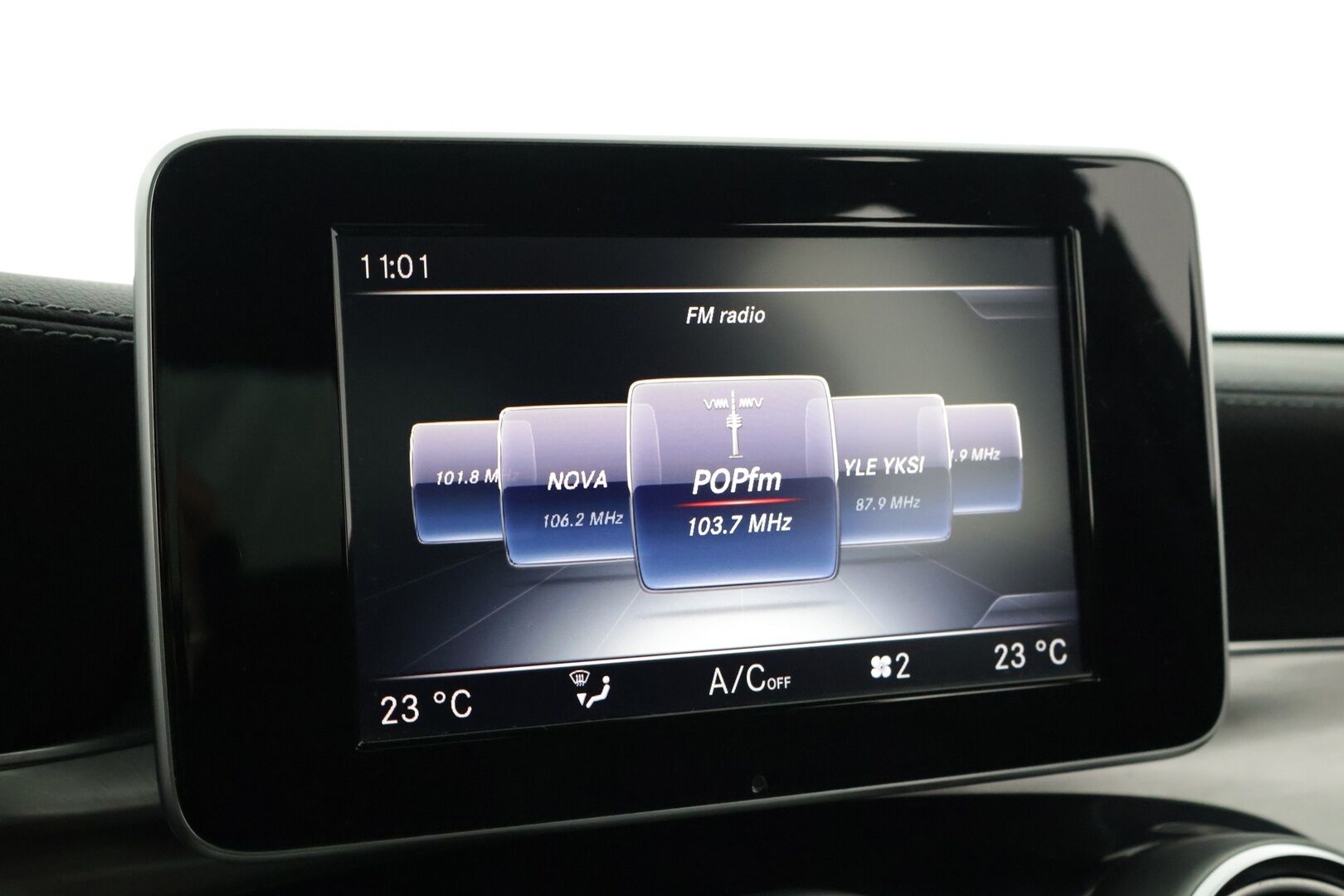 Mercedes-Benz C 2014 220 BlueTec Premium Business AMG Styling - Suomi-auto / ILS / Nahkasisusta / P-Tutkat
