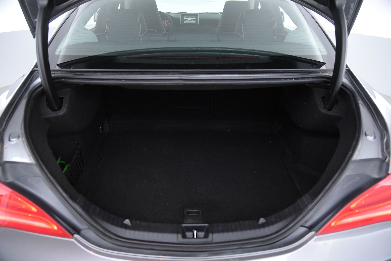 Mercedes-Benz CLA 2014 180 BE A Premium Business / Suomi-auto / Vakkari / P. tutkat / Panorama / Bi-Xenon / - 2x renkaat&vanteet / Siisti! / Hyvin huollettu!