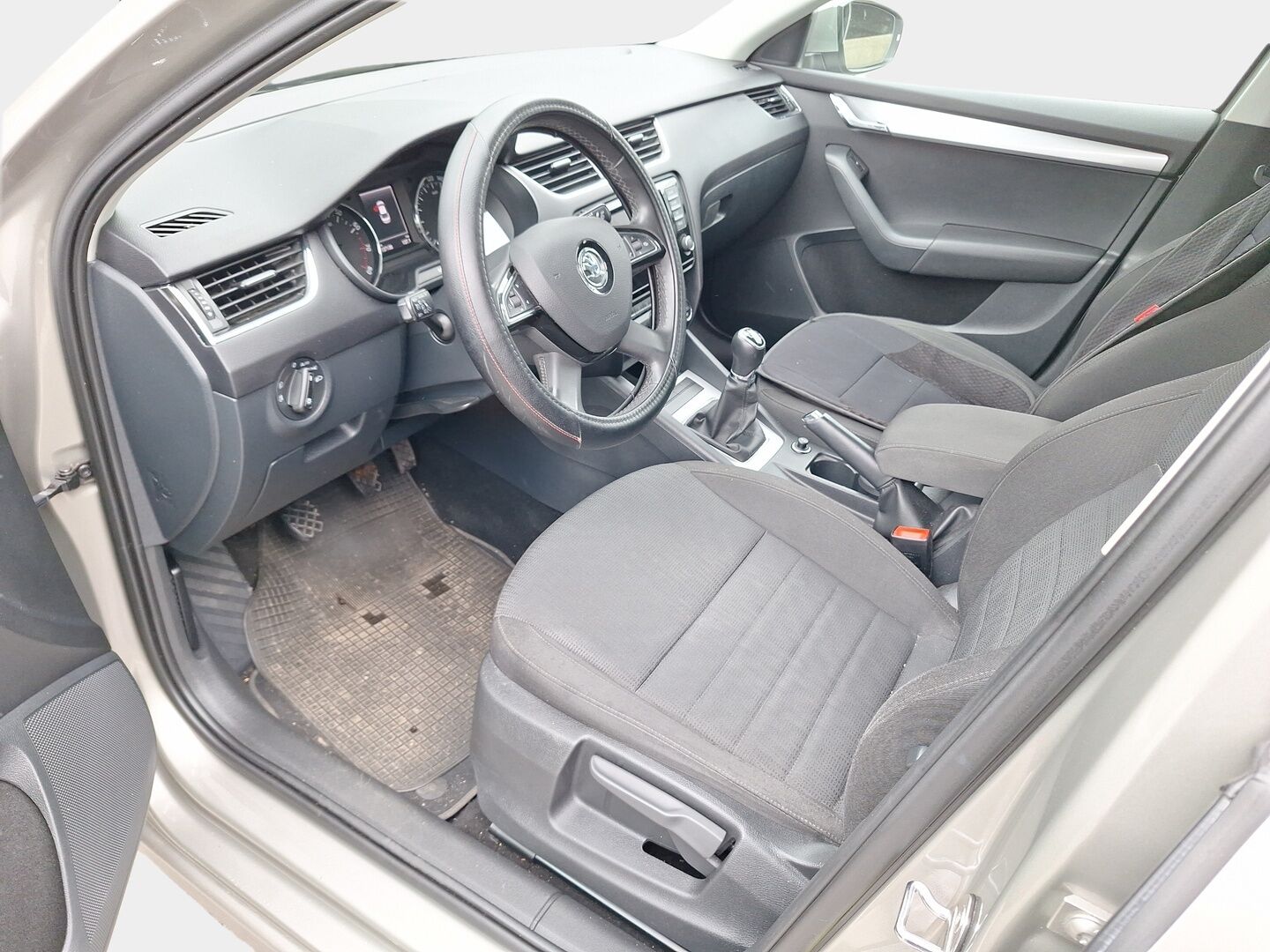 Skoda Octavia 2014 1,4 TSI Elegance - | Vakkari | Tutka | Lohko | Hyvin huollettu | Suomiauto | Kahdet renkaat |
