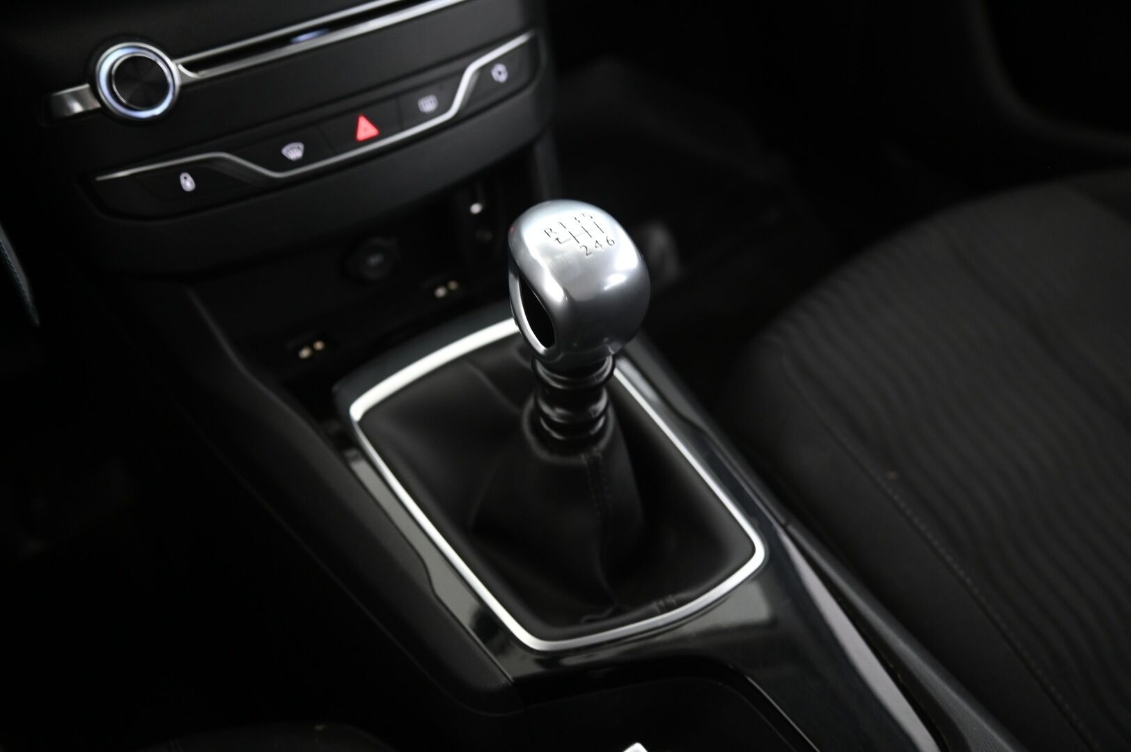 Peugeot 308 2014 Active THP 125 - *Myydään Huutokaupat.com*