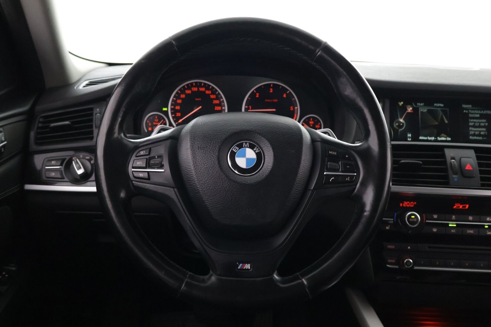 BMW X4 2015 F26 xDrive20d A Business - Vetokoukku | Pkamera | Webasto | HarmanKardon | 1.om suomi-auto | Muistipenkki | Super siisti!