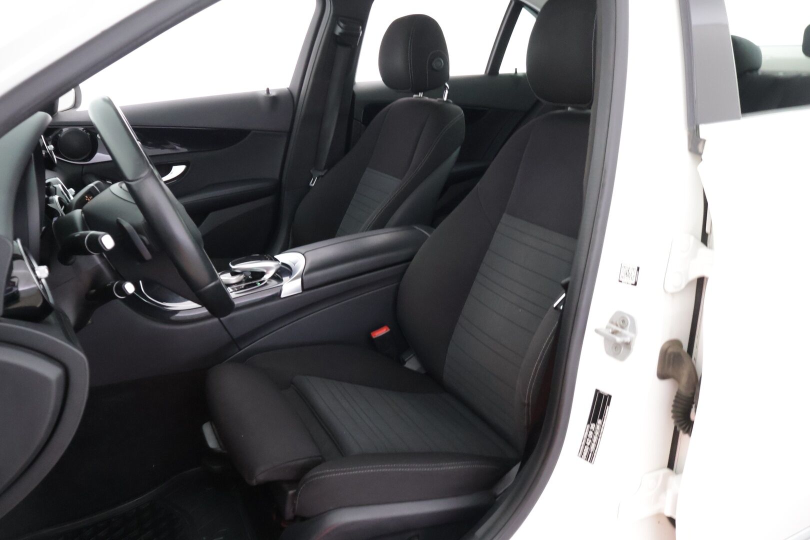 Mercedes-Benz C 2015 200 BlueTec A Premium Business* ILS LED /  Tutka /  Sporttipenkit /  Juuri saapunut!* - HULLUT VÄLIPÄIVÄT KORKOTARJOUS 2,49%