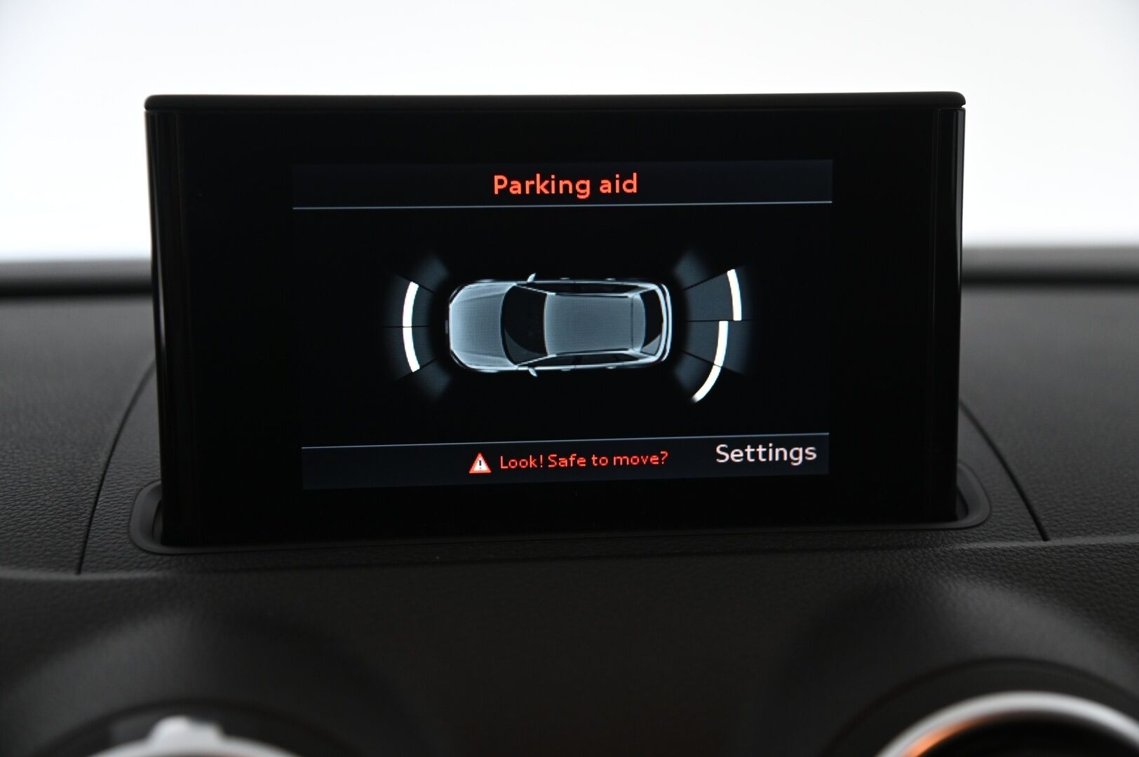 Audi A3 2015 Sportback Land of quattro Edition 2,0 TDI 135 kW quattro S tronic *Remuc Lisälämmitin / Tutkat / Sporttipenkit * - Siisti sporttinen nelikko Suomi-auto!