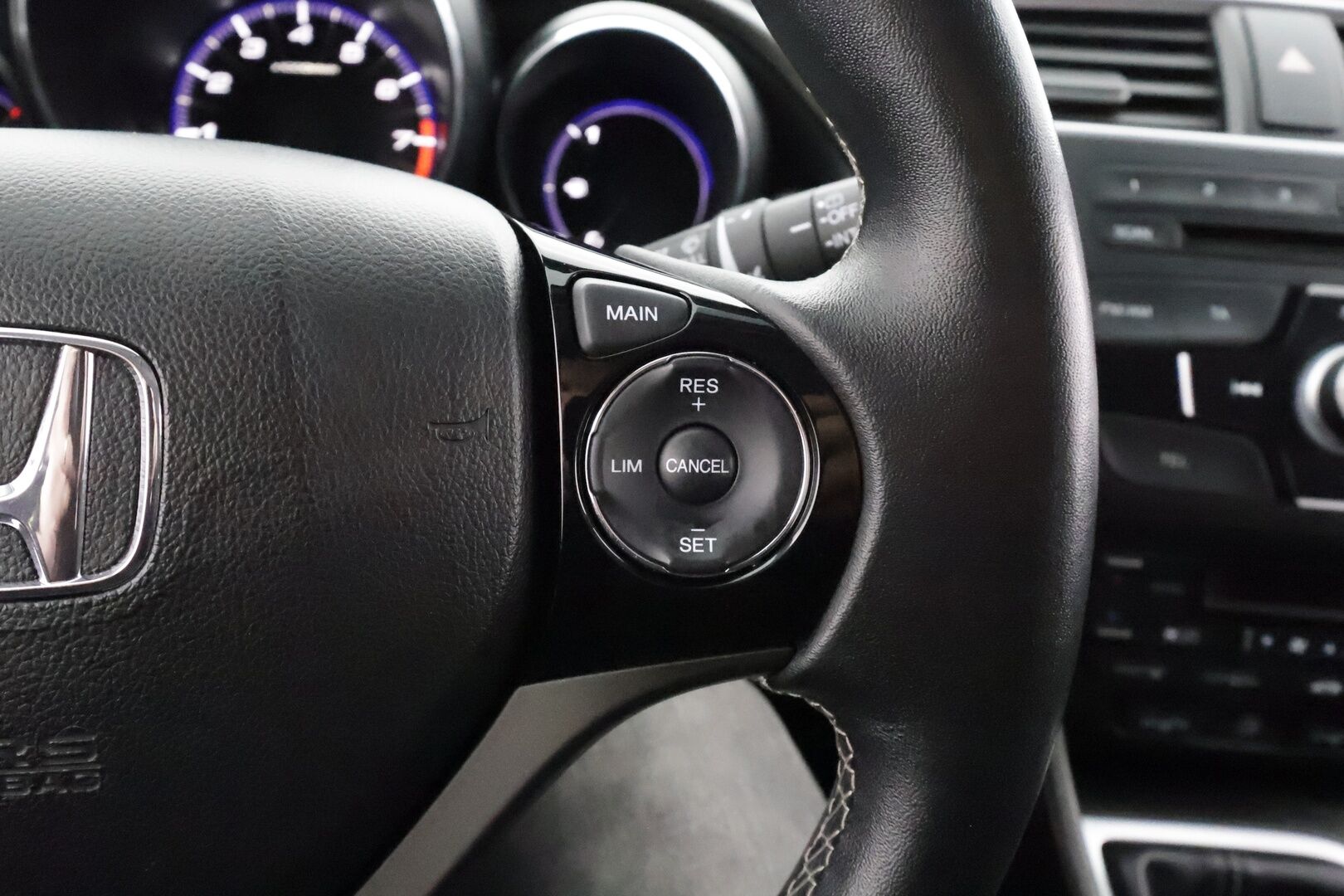 Honda Civic 2015 Tourer 1,8i Elegance * 1.Om Suomi-auto / Vakkari / P.kamera / Bluetooth * - *2x Renkaat ja vanteet / Hyvä huoltohistoria!*