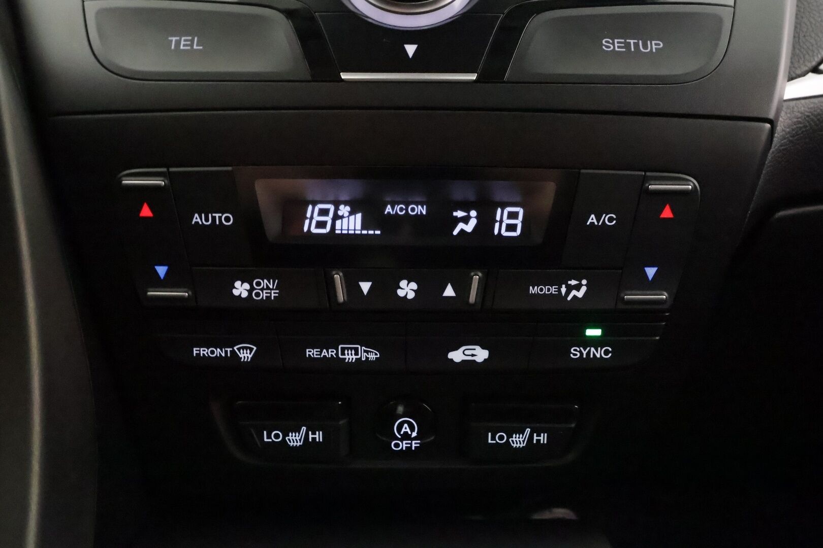 Honda Civic 2015 Tourer 1,8i Elegance - | P.Kamera | Lohkolämmitin | CTBA | Facelift | Vakionopeudensäädin | Sisätilanlämmitin | Kahdet renkaat | Suomi-auto | Huoltokirja |