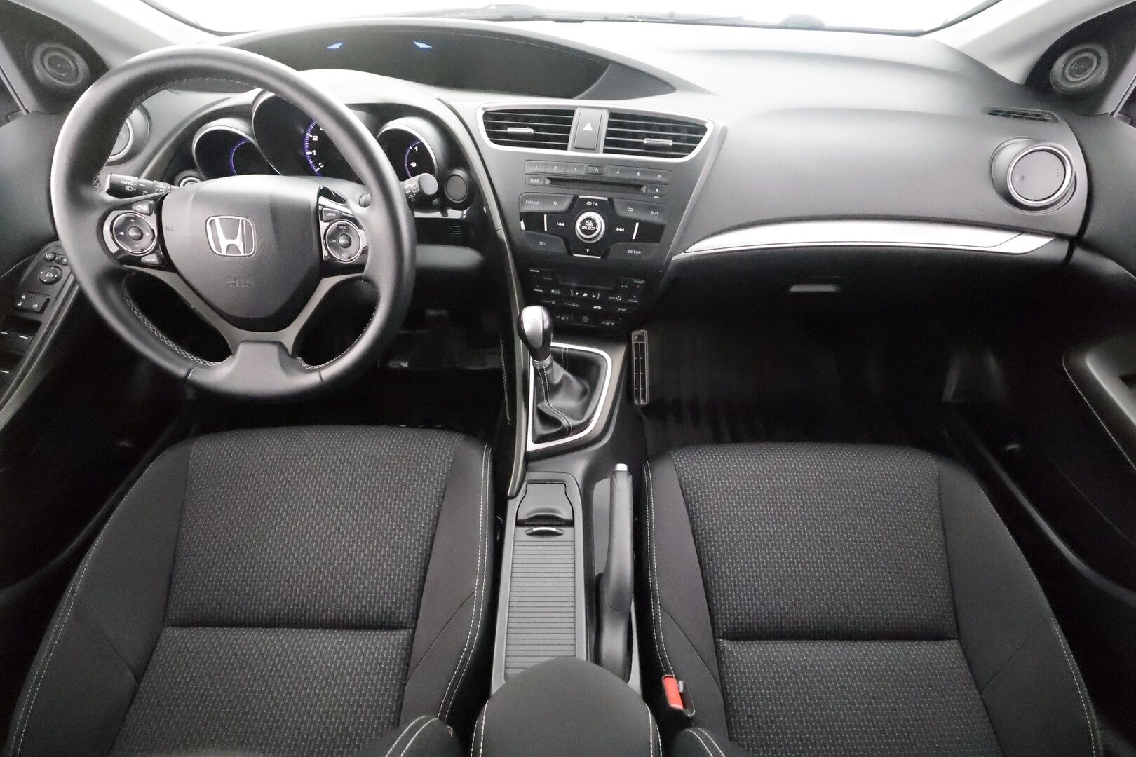 Honda Civic 2015 Tourer 1,8i Elegance - | P.Kamera | Lohkolämmitin | CTBA | Facelift | Vakionopeudensäädin | Sisätilanlämmitin | Kahdet renkaat | Suomi-auto | Huoltokirja |