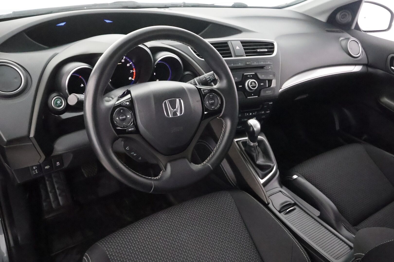 Honda Civic 2015 Tourer 1,8i Elegance - | P.Kamera | Lohkolämmitin | CTBA | Facelift | Vakionopeudensäädin | Sisätilanlämmitin | Kahdet renkaat | Suomi-auto | Huoltokirja |