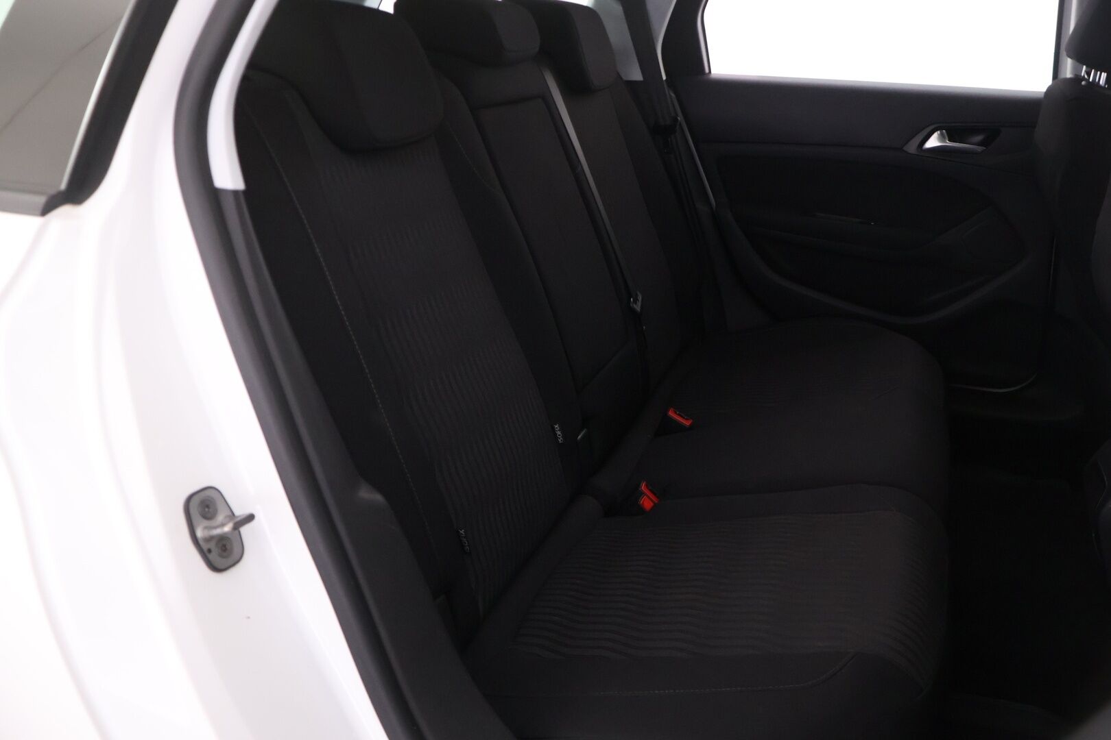 Peugeot 308 2015 SW Active PureTech 130 Automaatti -  YritysOutlet - Myydään vain yrityksille - | Lohko + sisäpistoke | Vakkari | Tutkat takana | Vetokoukku | 