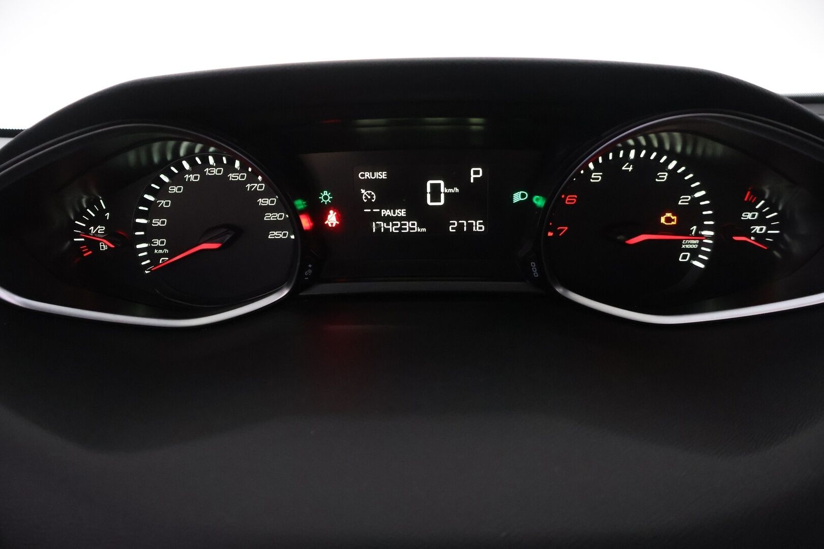Peugeot 308 2015 SW Active PureTech 130 Automaatti -  YritysOutlet - Myydään vain yrityksille - | Lohko + sisäpistoke | Vakkari | Tutkat takana | Vetokoukku | 