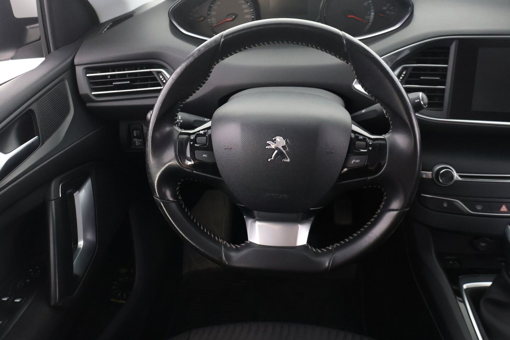 Peugeot 308 2015 SW Active PureTech 130 Automaatti -  YritysOutlet - Myydään vain yrityksille - | Lohko + sisäpistoke | Vakkari | Tutkat takana | Vetokoukku | 