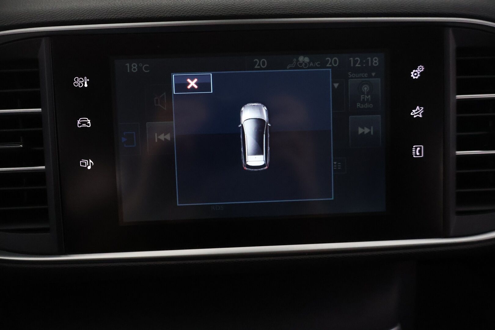 Peugeot 308 2015 SW Active PureTech 130 Automaatti -  YritysOutlet - Myydään vain yrityksille - | Lohko + sisäpistoke | Vakkari | Tutkat takana | Vetokoukku | 