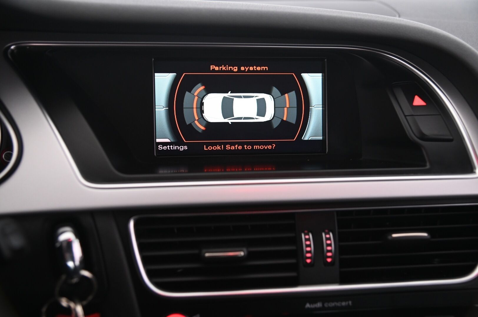 Audi A4 2015 Sedan Business 2,0 TDI clean diesel 110 kW - Vakkari | Webasto | Bluetooth | Xenon | Tutkat | Suomi-auto | 2x Renkaat & vanteet
