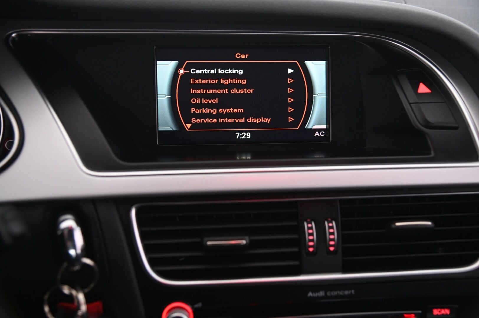 Audi A4 2015 Sedan Business 2,0 TDI clean diesel 110 kW - Vakkari | Webasto | Bluetooth | Xenon | Tutkat | Suomi-auto | 2x Renkaat & vanteet