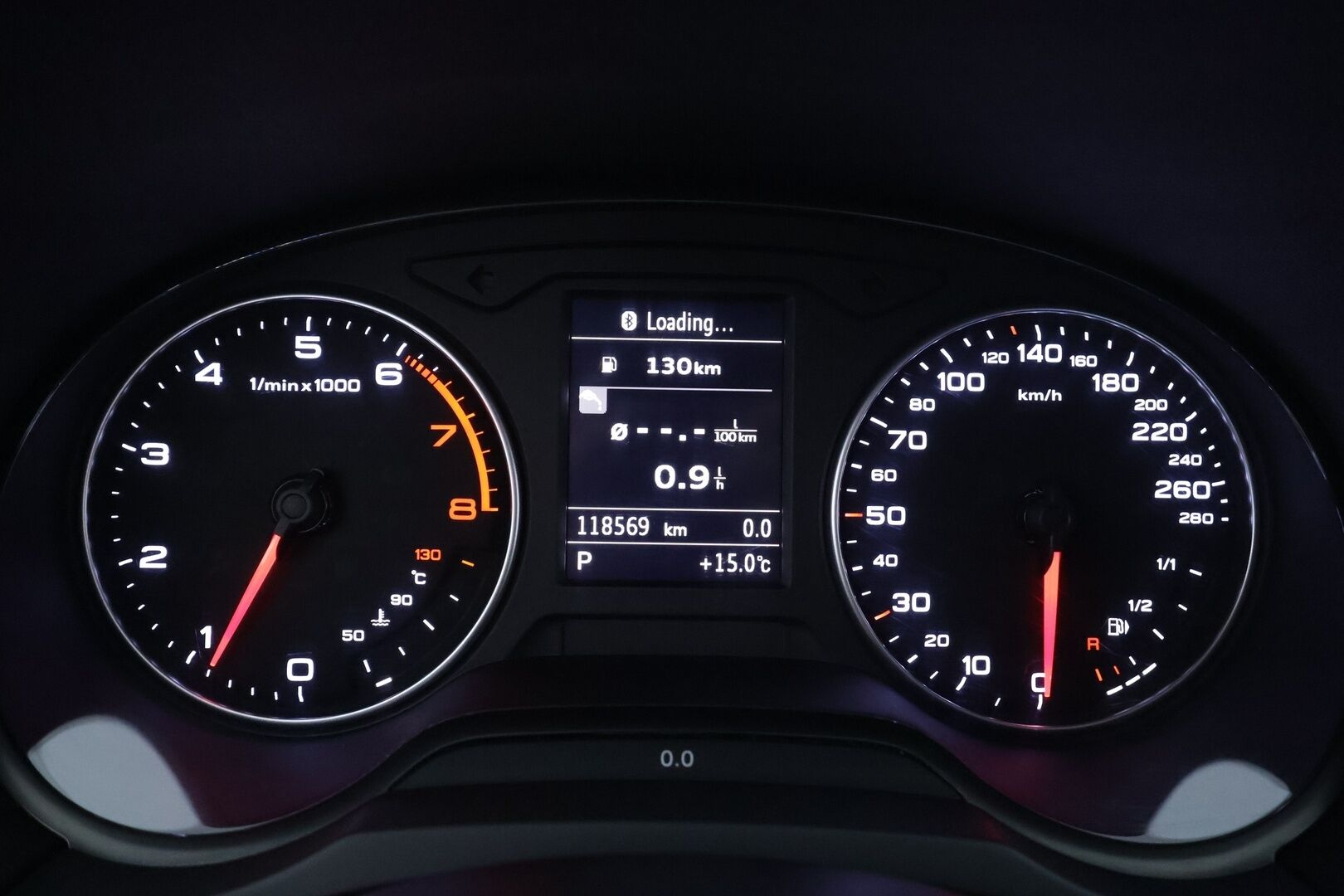 Audi A3 2015 Sedan Business 1,4 TFSI COD 110 kW ultra S tronic *Vakkari / Xenon / P.tutka / Bluetooth / Sisätilanlämmitin* - Suomi-auto / Kahdet renkaat aluvanteilla / Jakohihna juuri vaihdettu!