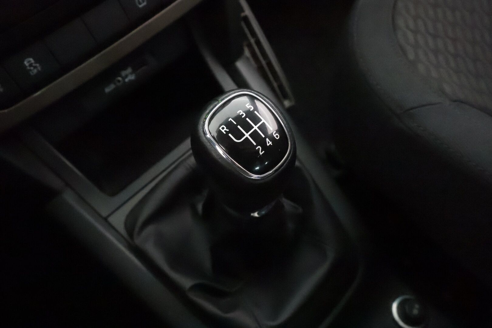 Skoda Yeti 2015 Outdoor 1,4 TSI Elegance - | Koukku | Sisätilanlämmitin | Navi | Vakkari | MirrorLink | P.Kamera | Xenon | Kahdet renkaat | Suomi-auto |