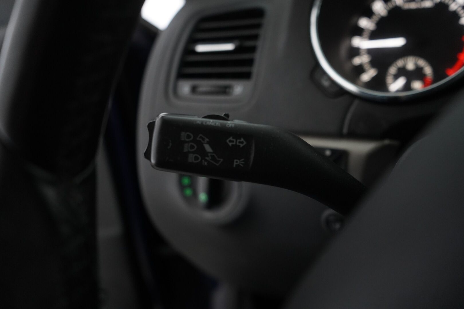 Skoda Yeti 2015 *YritysOutlet - Myydään vain yrityksille* - *Webasto / Navi / Vakionopeudensäädin / Vetokoukku*