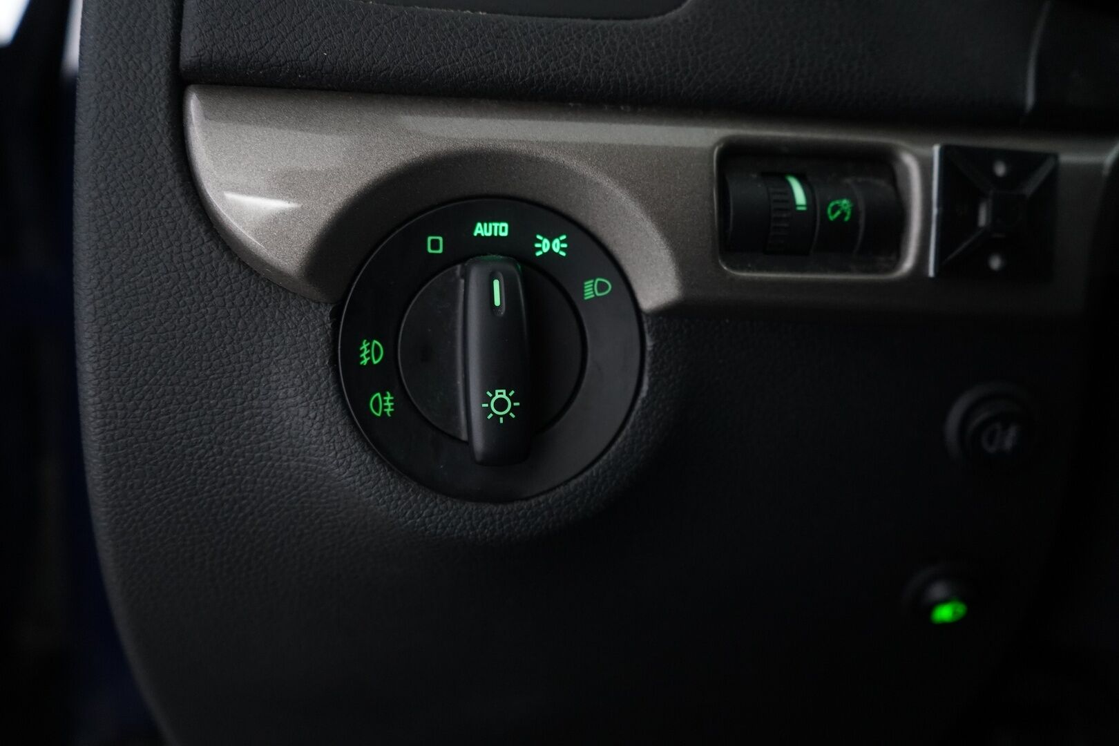 Skoda Yeti 2015 *YritysOutlet - Myydään vain yrityksille* - *Webasto / Navi / Vakionopeudensäädin / Vetokoukku*