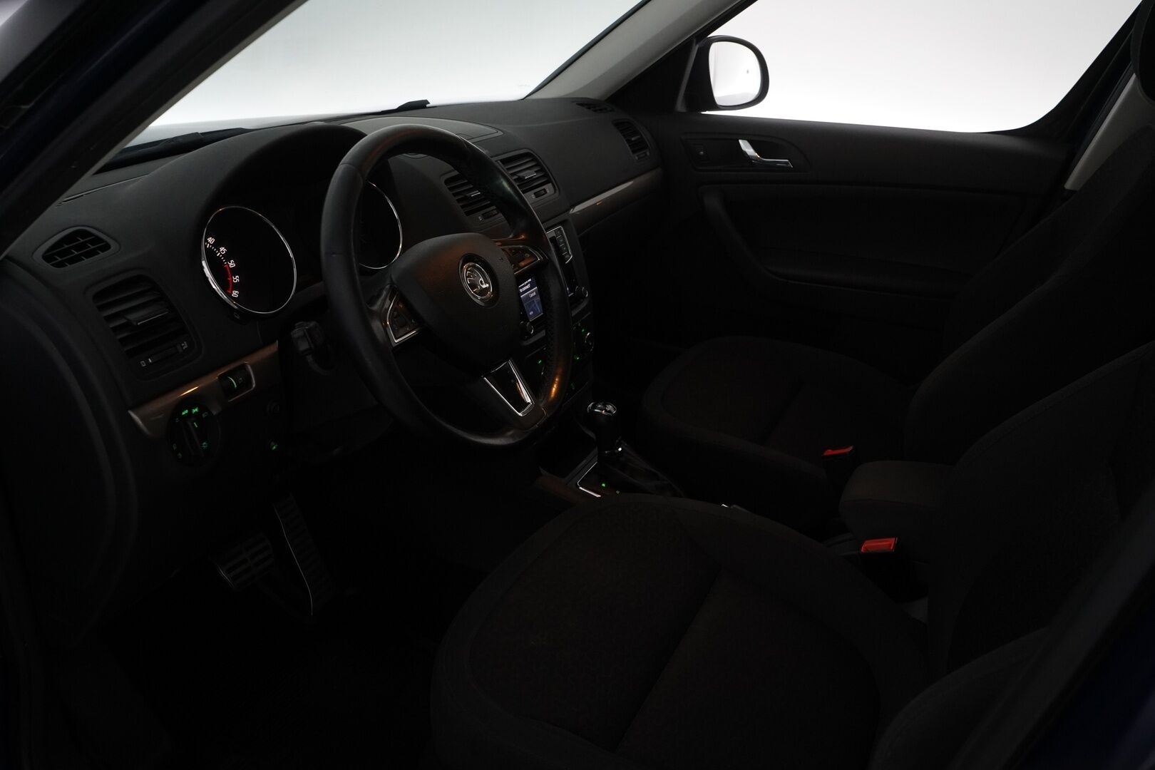 Skoda Yeti 2015 2,0 TDI 140 4x4 Elegance DSG Autom. - *Webasto / Navi / Vakionopeudensäädin / Vetokoukku*